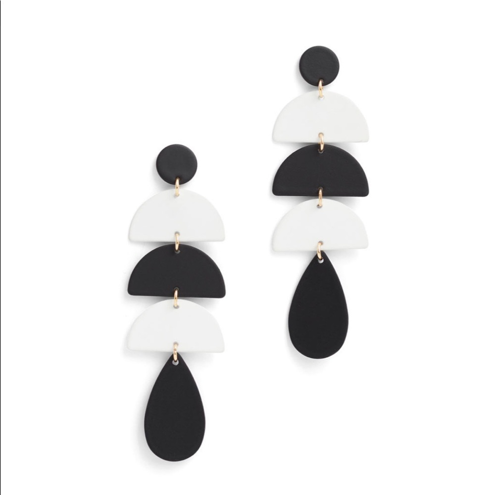 Area Stars Geo Drop Earrings